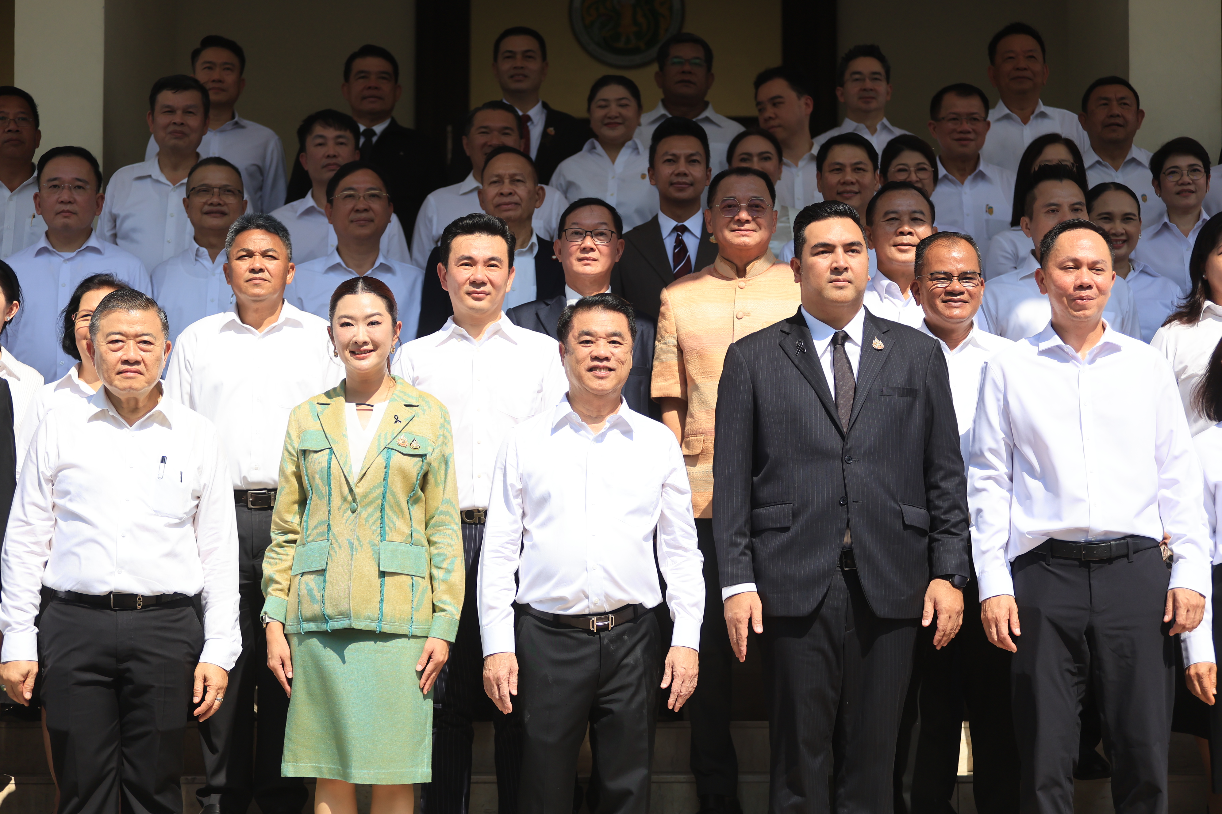 title - คณะผู้บริหาร ส.ป.ก. ร่วมพิธีสักการะสิ่งศักดิ์สิทธิ์ประจำกระทรวงเกษตรและสหกรณ์ ในโอกาสเข้ารับตำแหน่งของรัฐมนตรีว่าการกระทรวงเกษตรและสหกรณ์ และรัฐมนตรีช่วยว่าการกระทรวงเกษตรและสหกรณ์ 